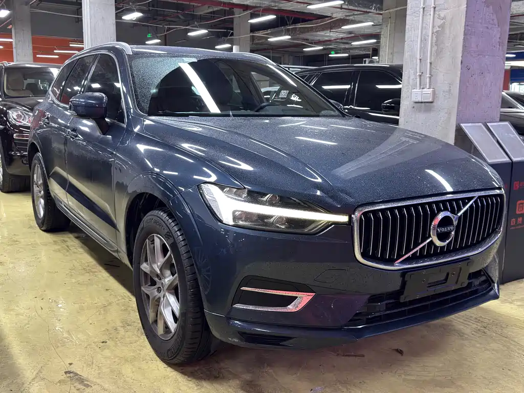 Volvo XC60 — фото 3