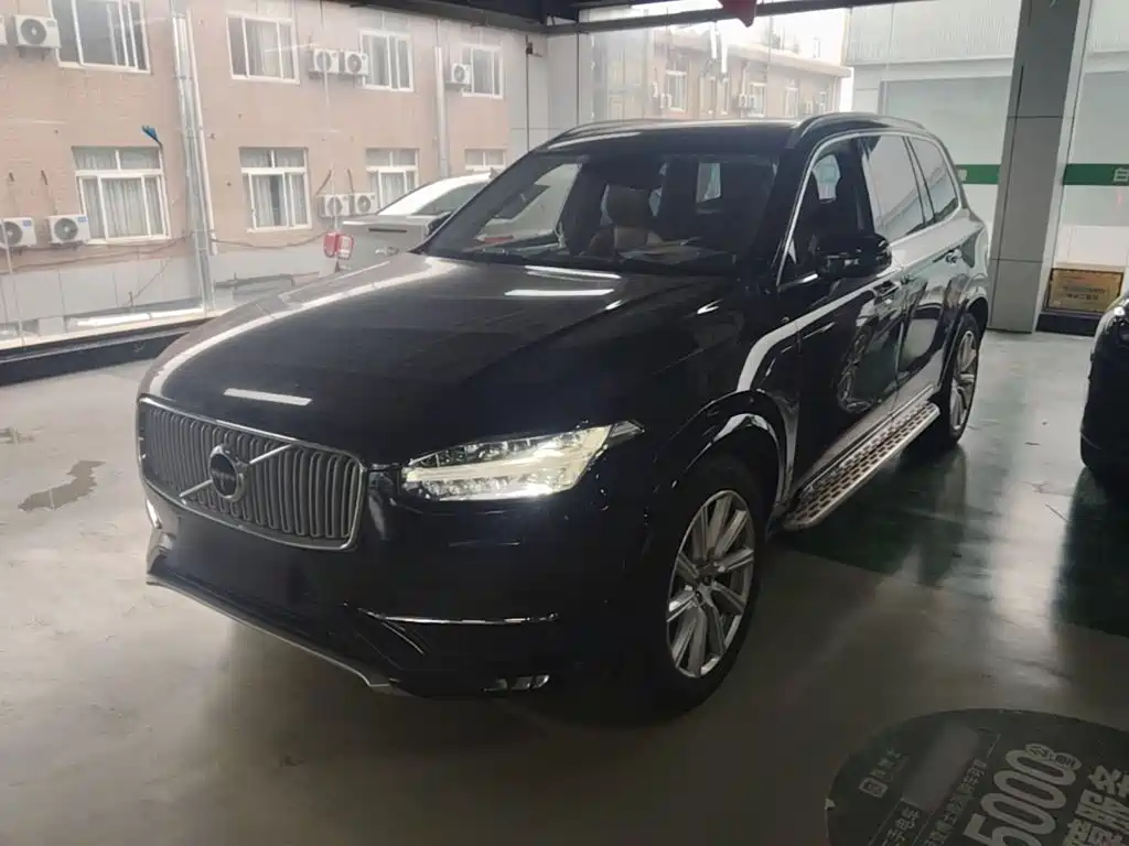 Volvo XC90 — фото 2