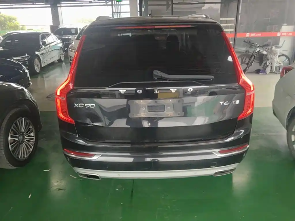 Volvo XC90 — фото 4