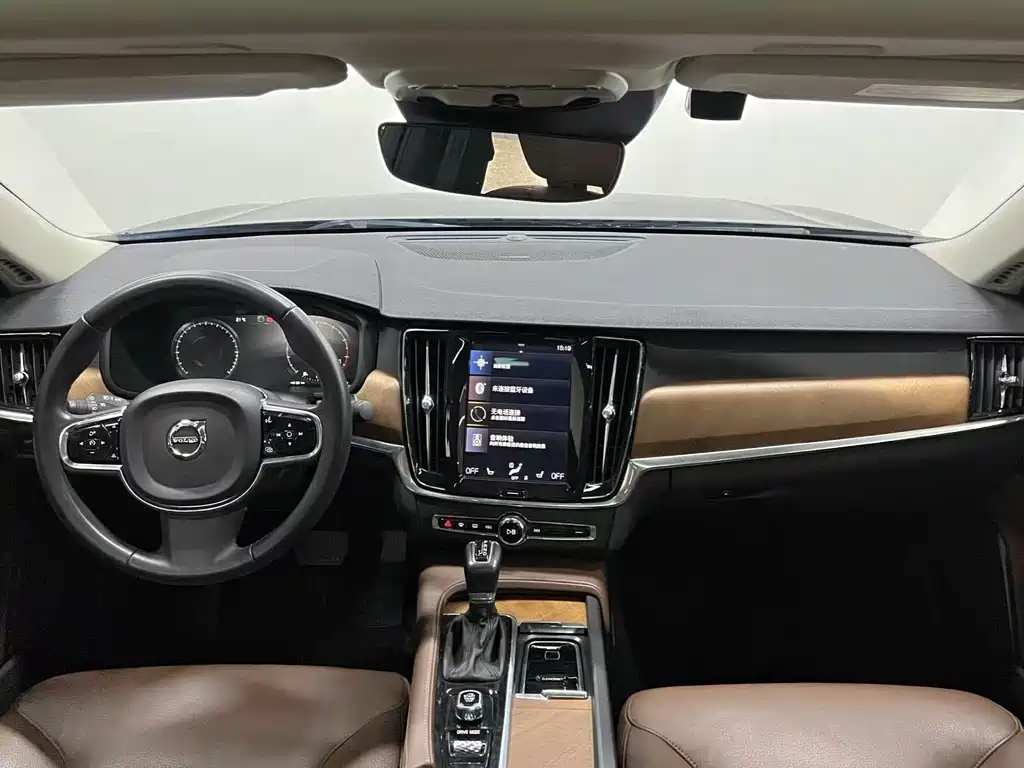 Volvo S90 — фото 10