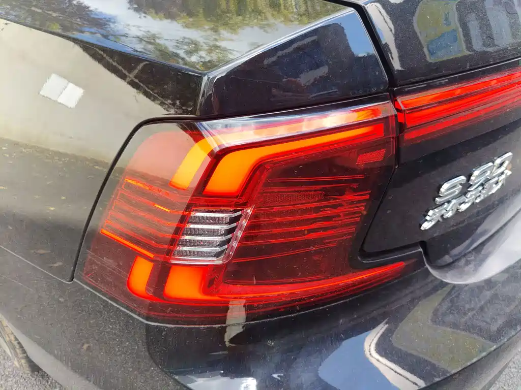 Volvo S90 — фото 13