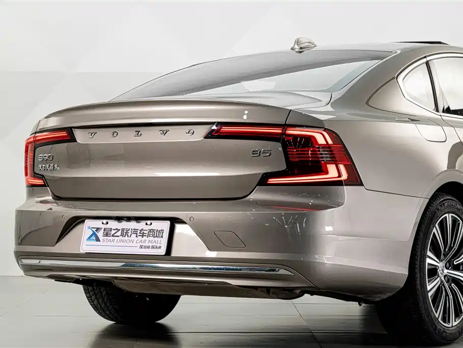 Volvo S90 — фото 7
