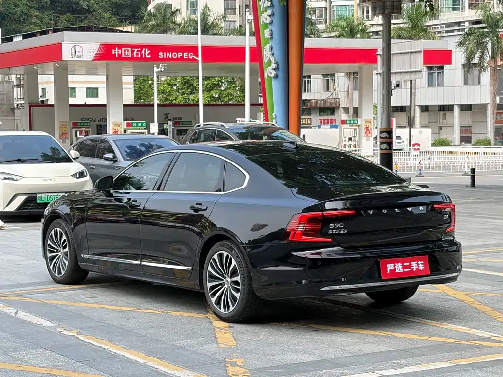 Volvo S90 — фото 7