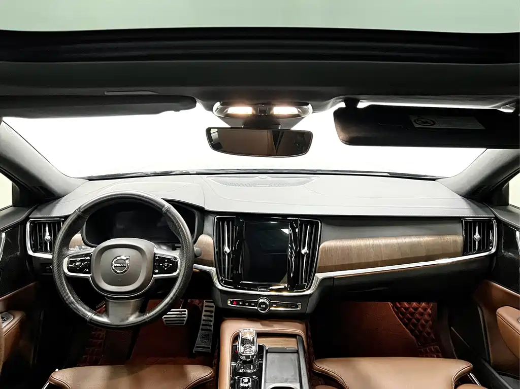 Volvo S90 — фото 4