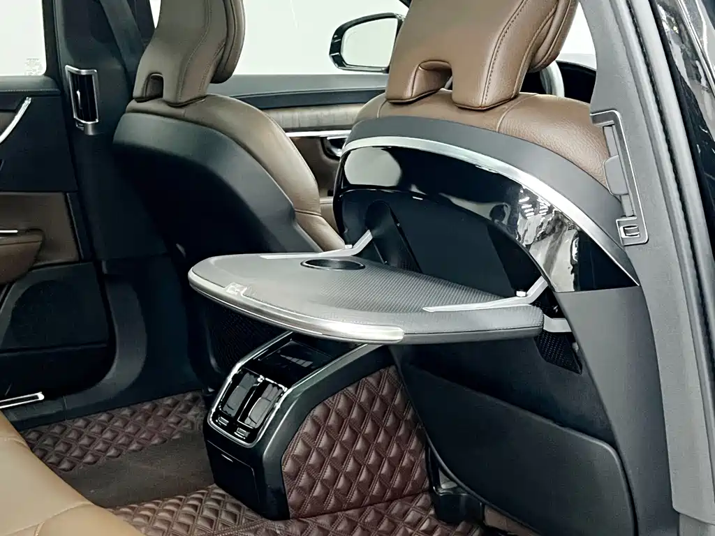 Volvo S90 — фото 10