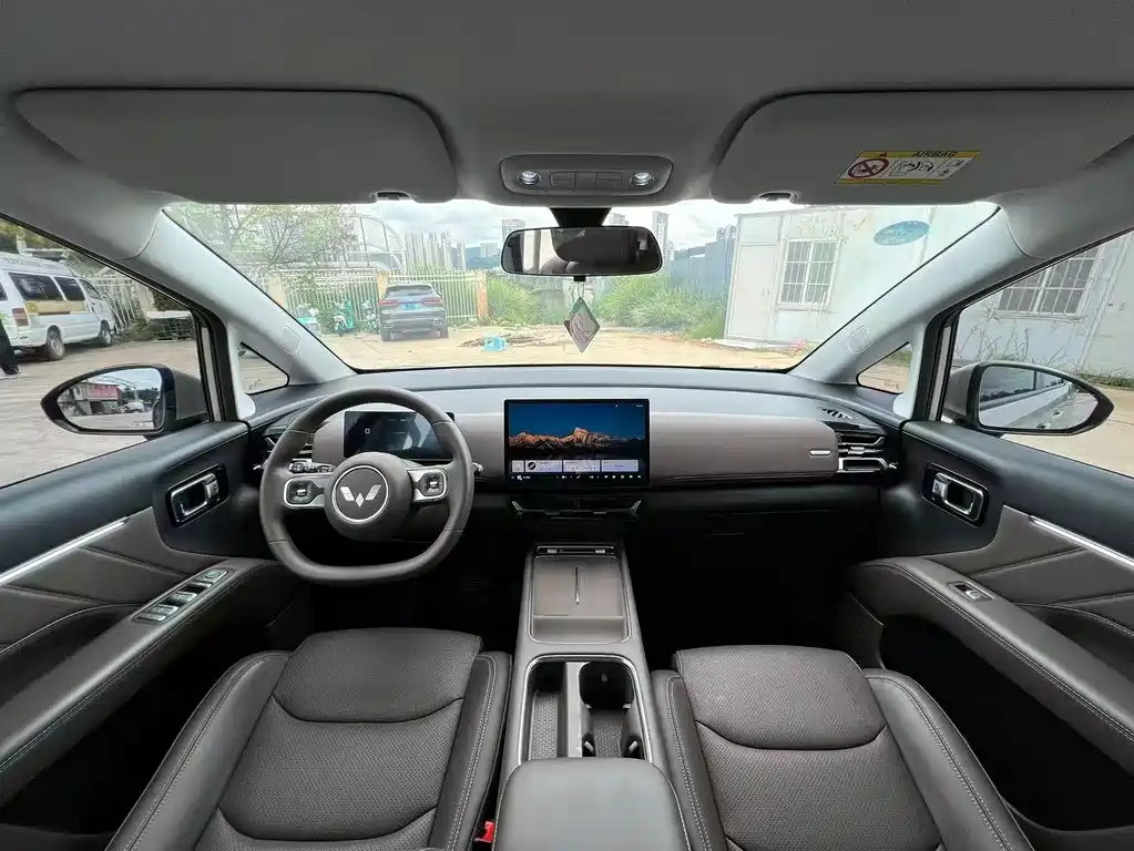 Wuling Xingguang 730 New Energy — фото 4