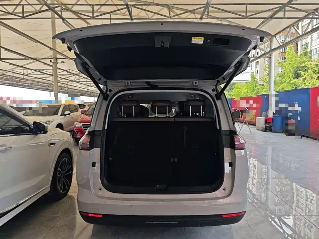 Wuling Xingguang 730 New Energy — фото 19