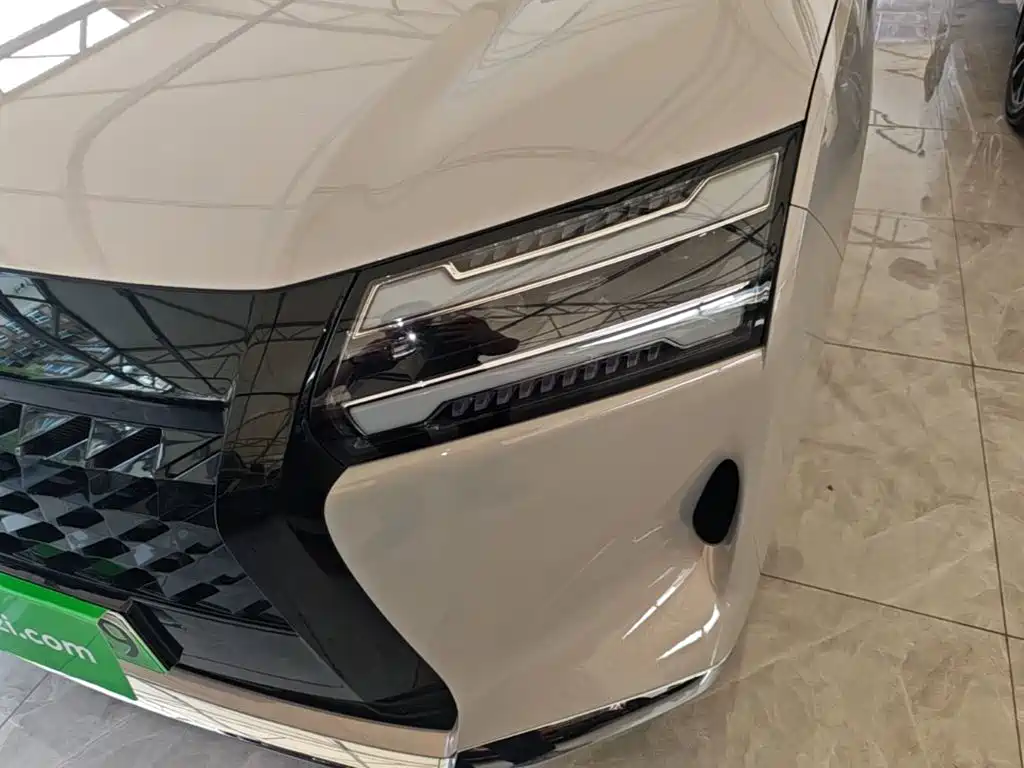 Wuling Xingguang 730 New Energy — фото 24