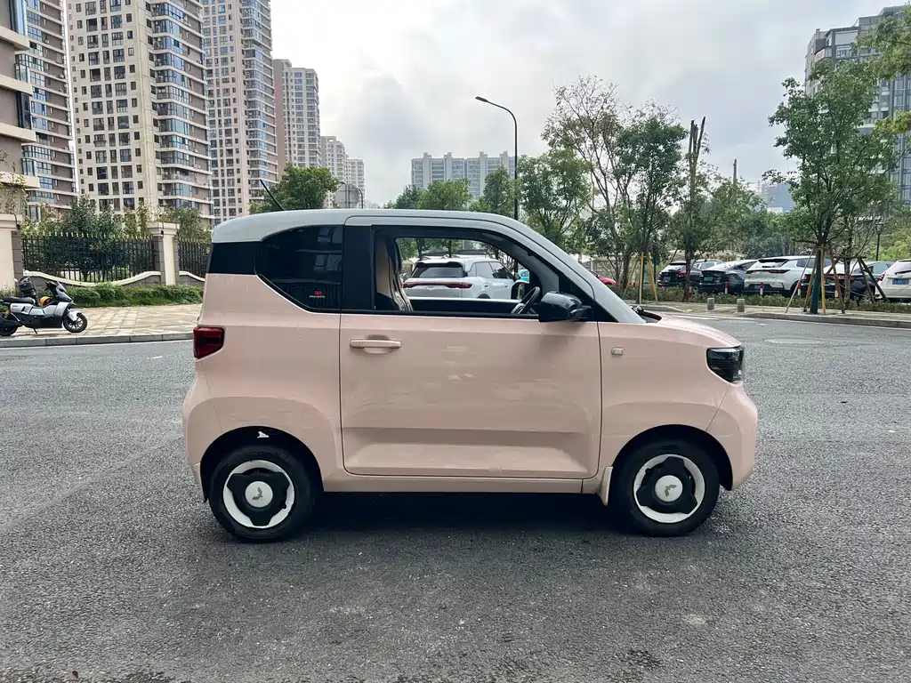 Wuling MINIEV — фото 4