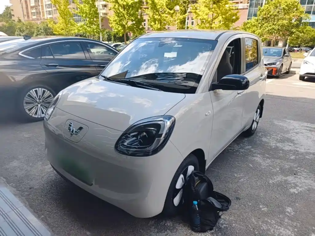 Wuling MINIEV — фото 2