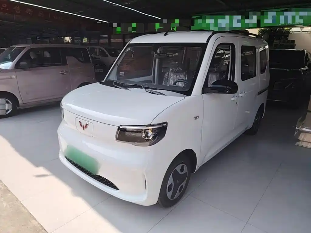 Wuling Zhiguang EV — фото 2