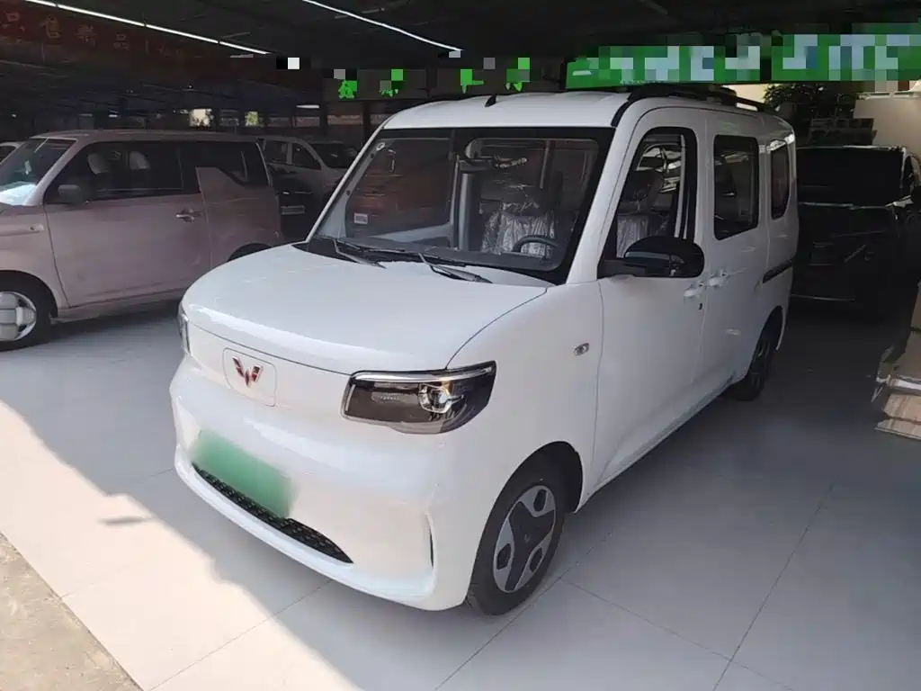 Wuling Zhiguang EV — фото 2