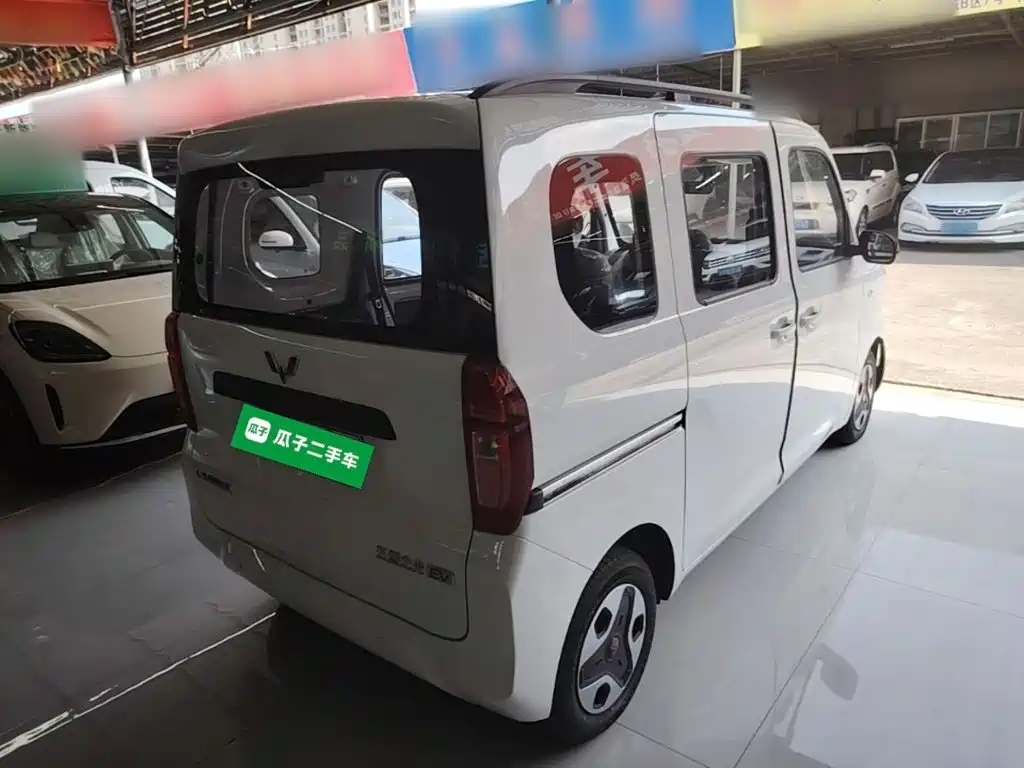 Wuling Zhiguang EV — фото 7