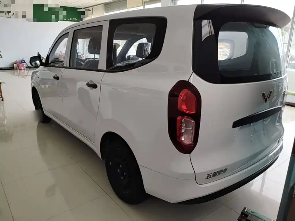 Wuling Hongguang EV — фото 23