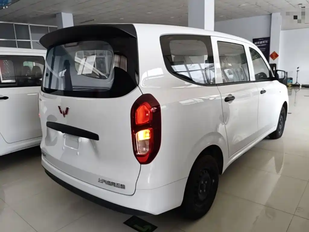 Wuling Hongguang EV — фото 5