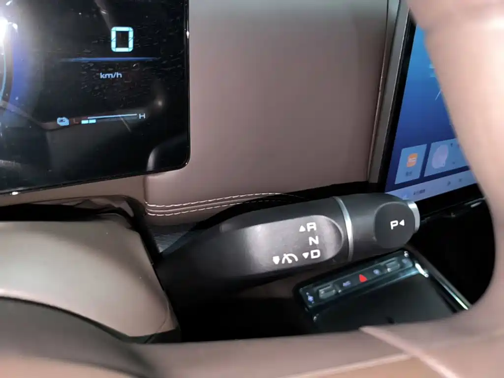 Wuling Xingguang 730 New Energy — фото 14