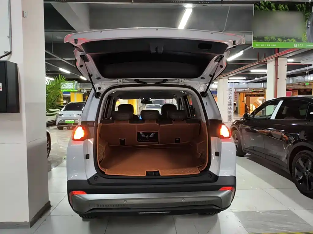 Wuling Xingguang 730 New Energy — фото 19