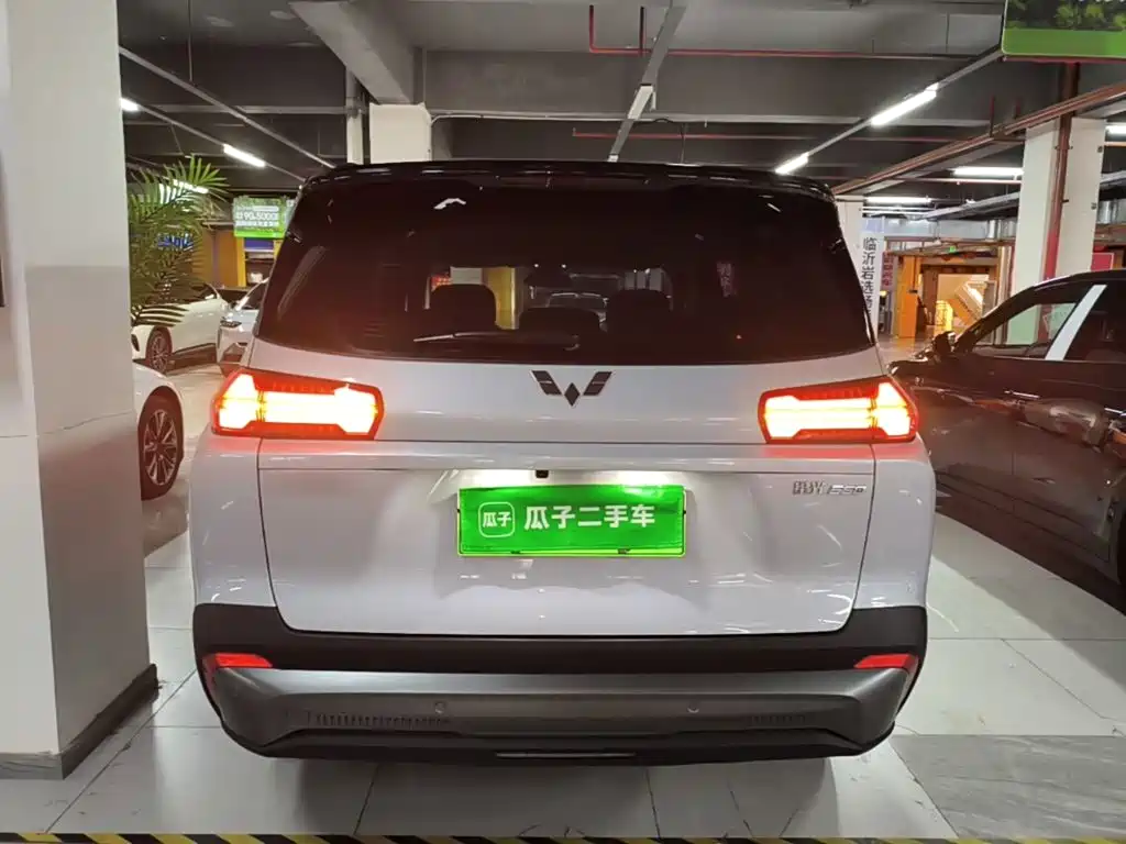 Wuling Xingguang 730 New Energy — фото 6