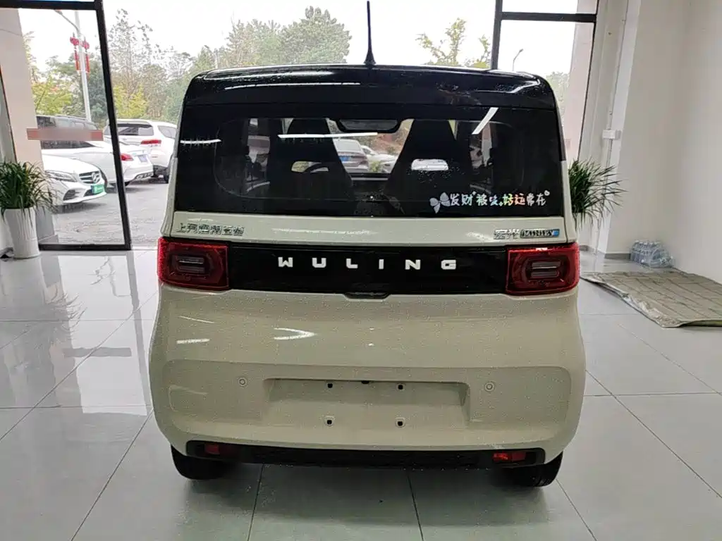 Wuling MINIEV — фото 6