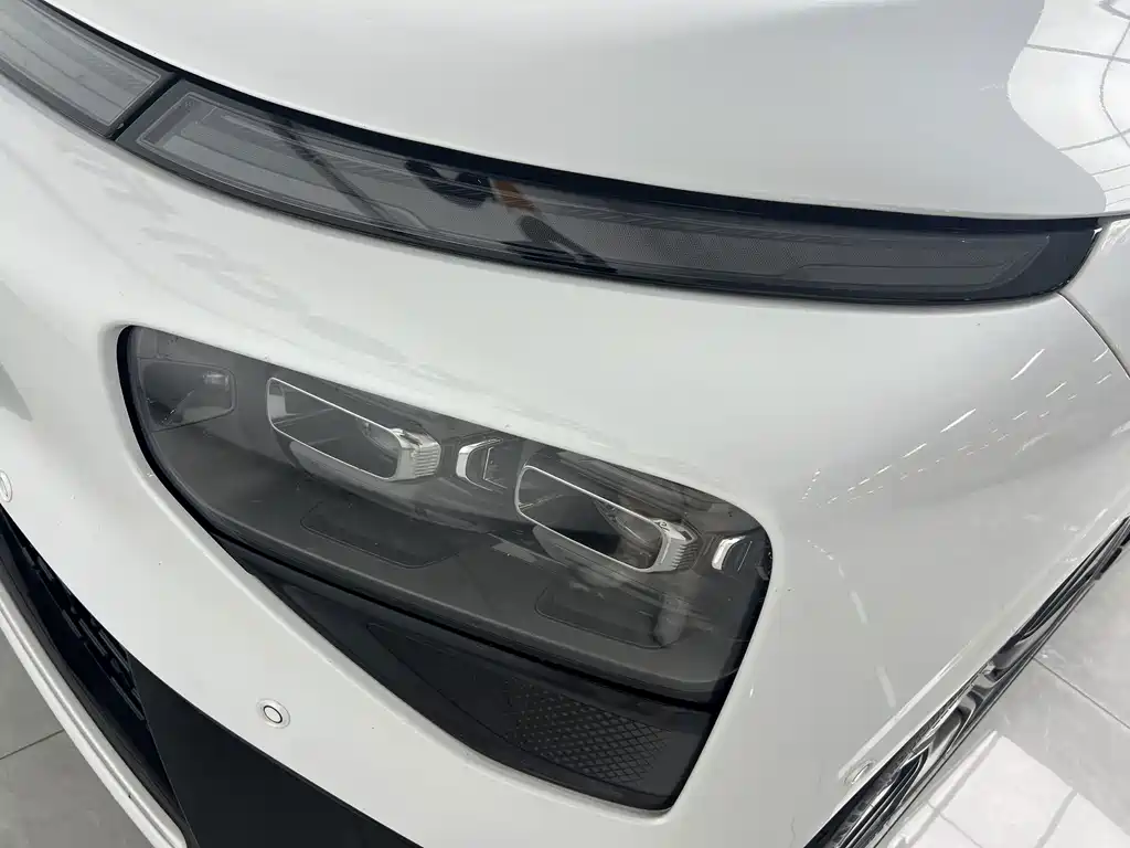 XPeng G9 — фото 4