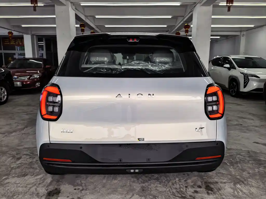 Aion AION UT — фото 7