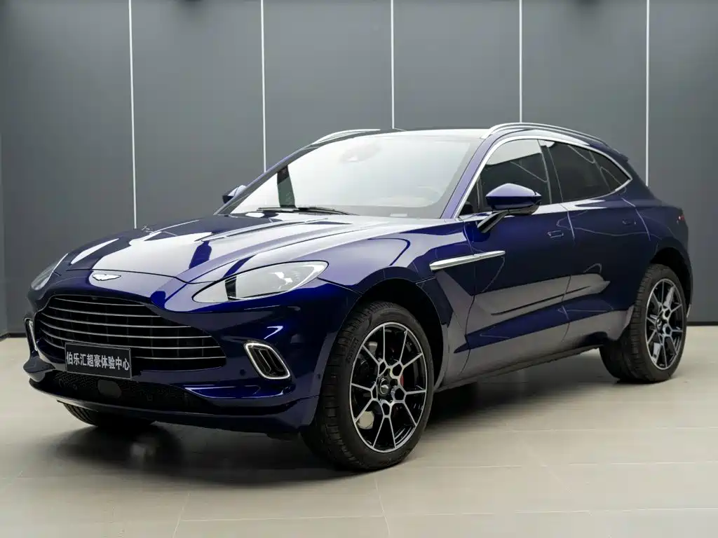 Aston Martin DBX — фото 2