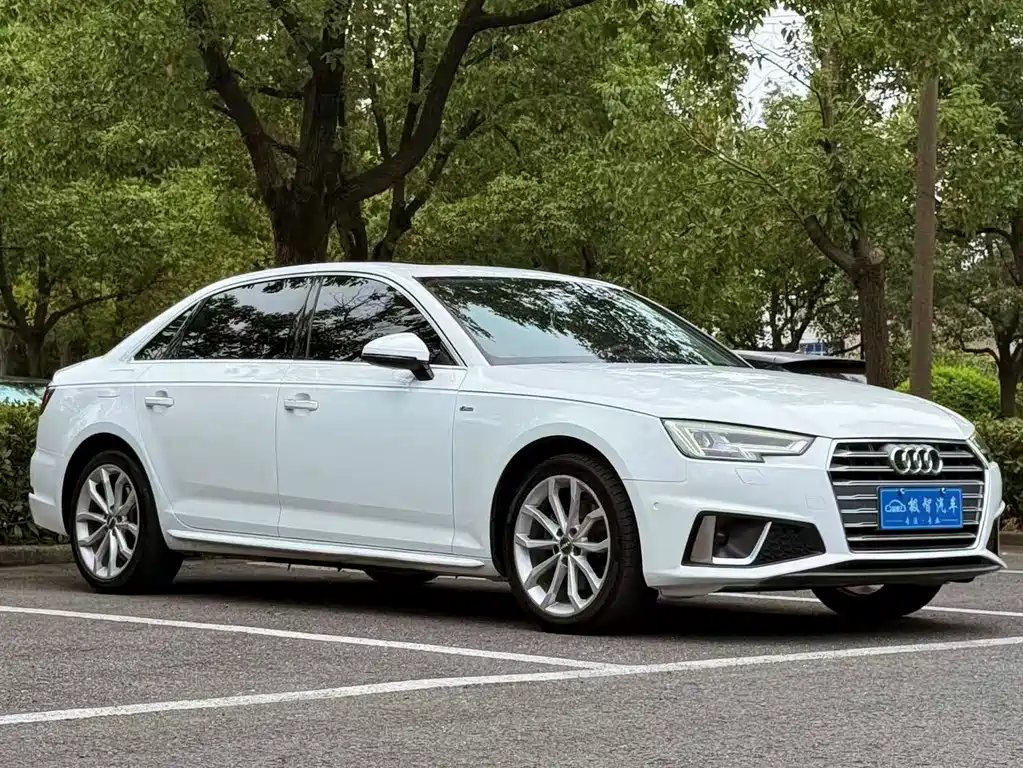 Audi A4L — фото 3