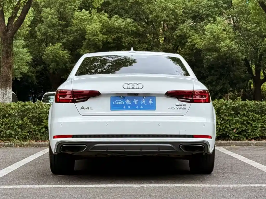 Audi A4L — фото 6