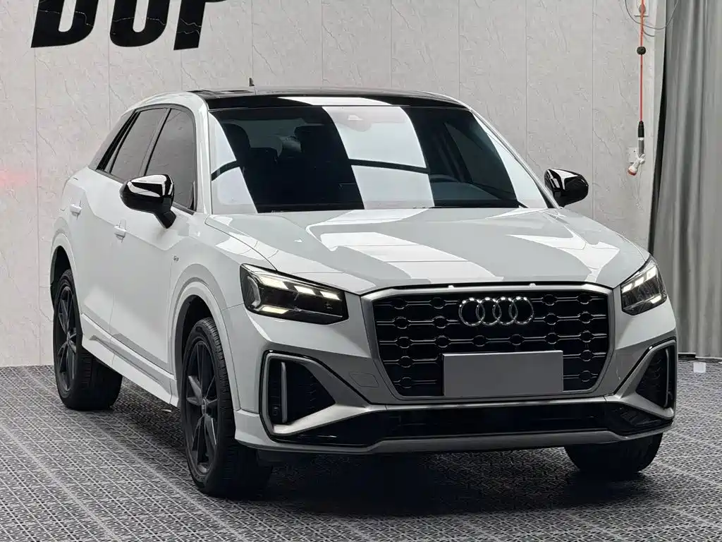 Audi Q2L — фото 3