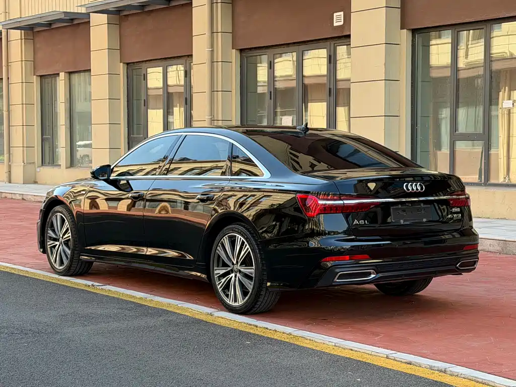 Audi A6L — фото 5
