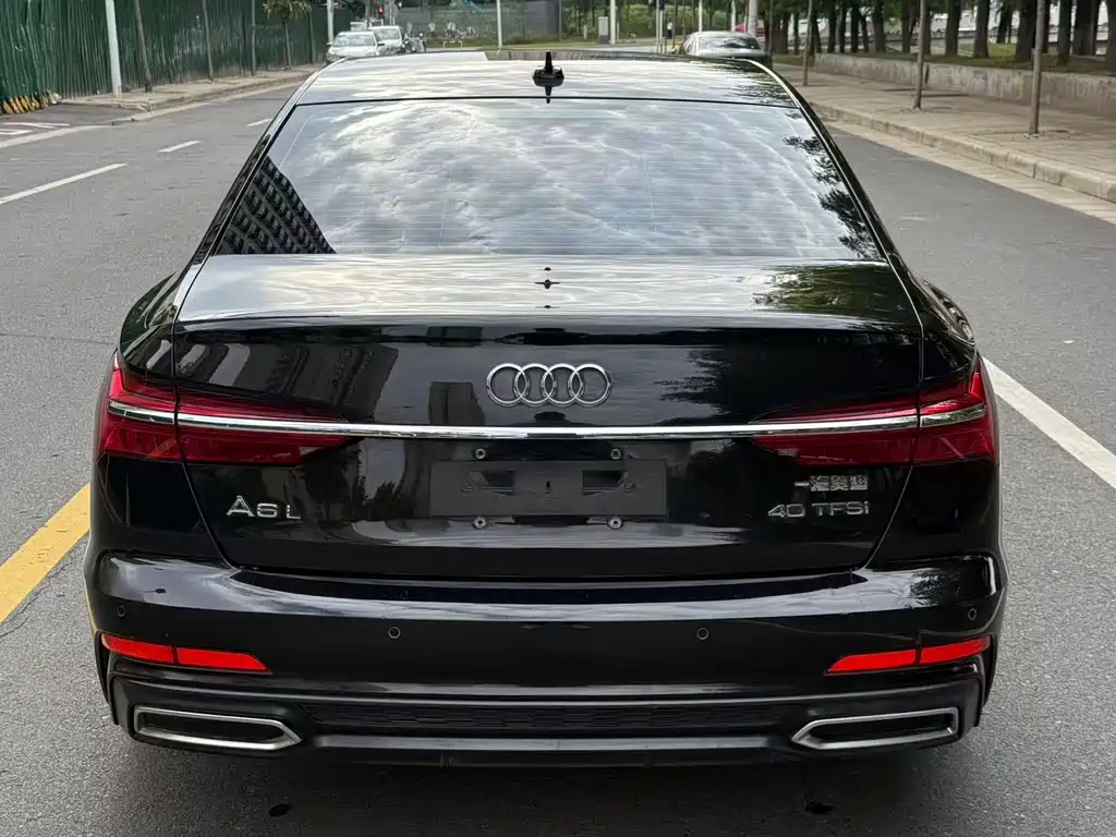 Audi A6L — фото 8