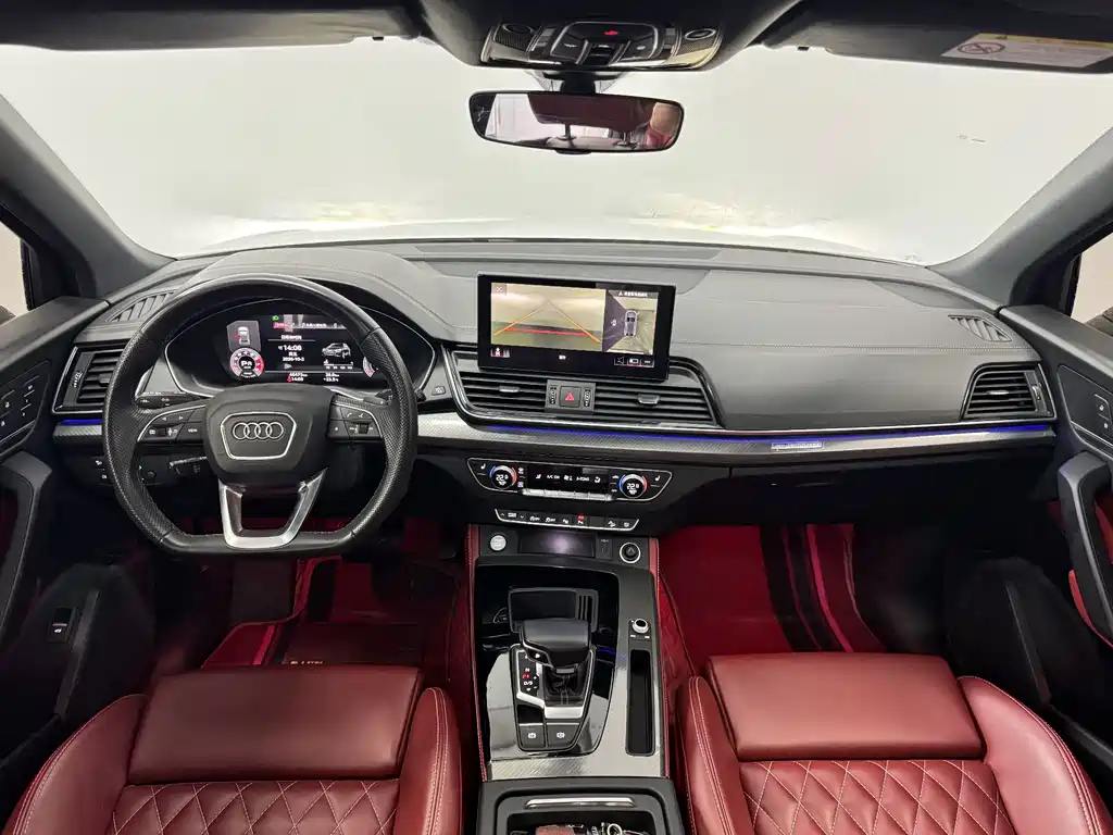 Audi Q5L Sportback — фото 9