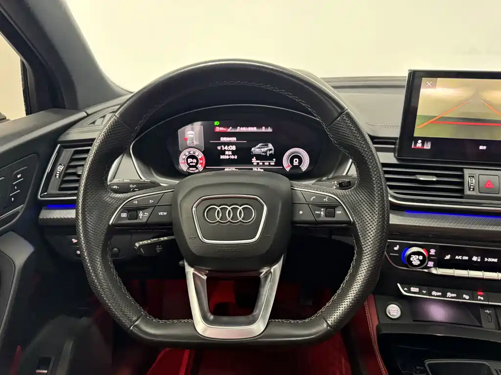 Audi Q5L Sportback — фото 10