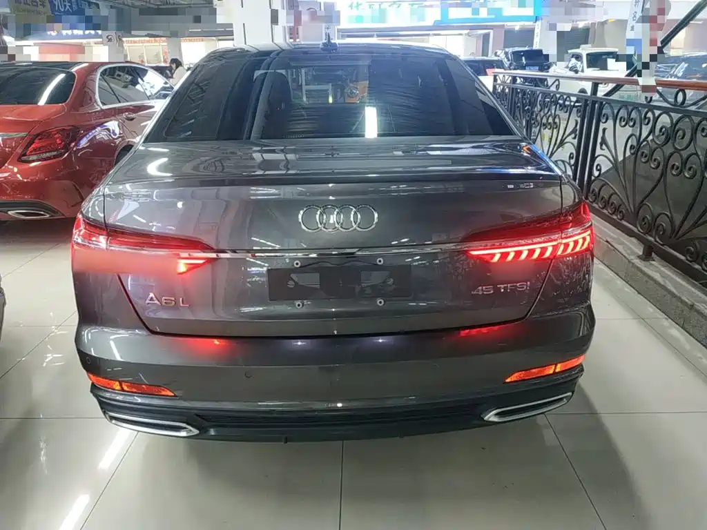Audi A6L — фото 4