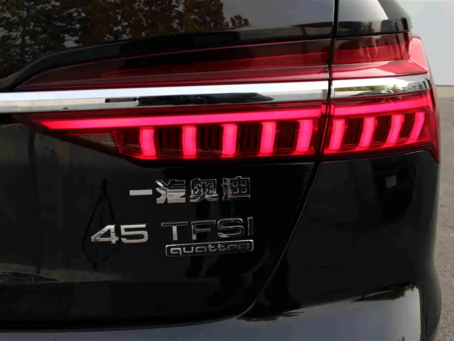 Audi A6L — фото 11