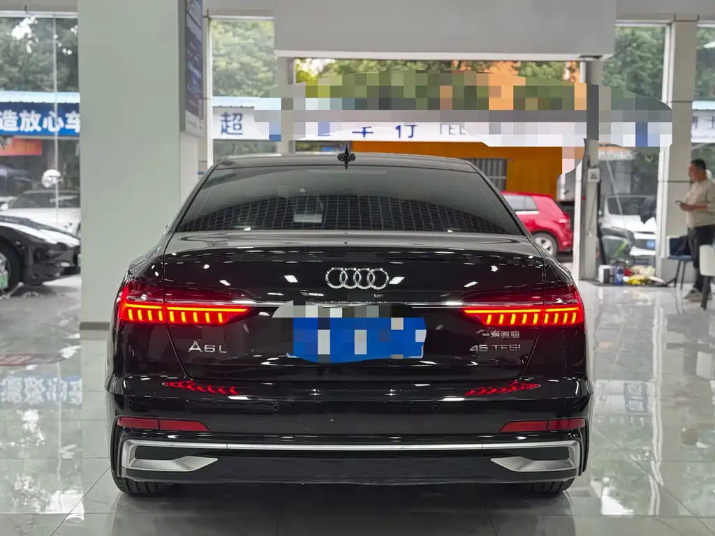 Audi A6L — фото 6