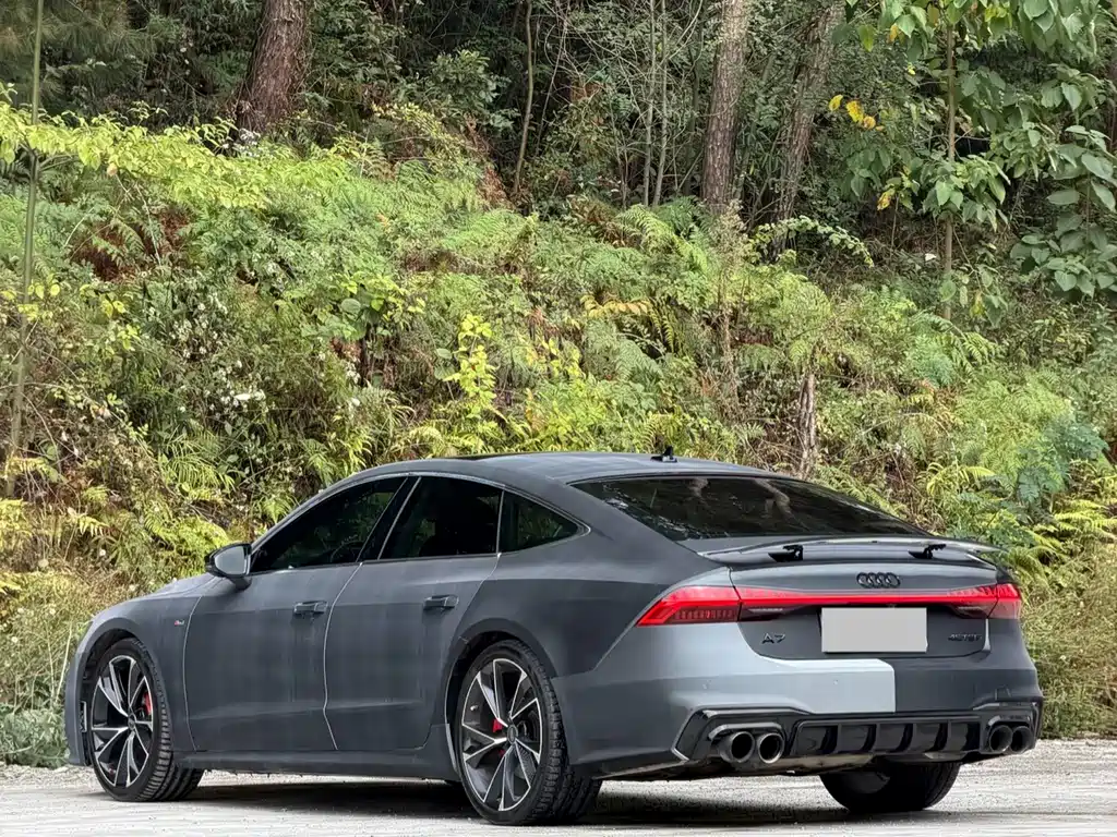 Audi A7 — фото 7
