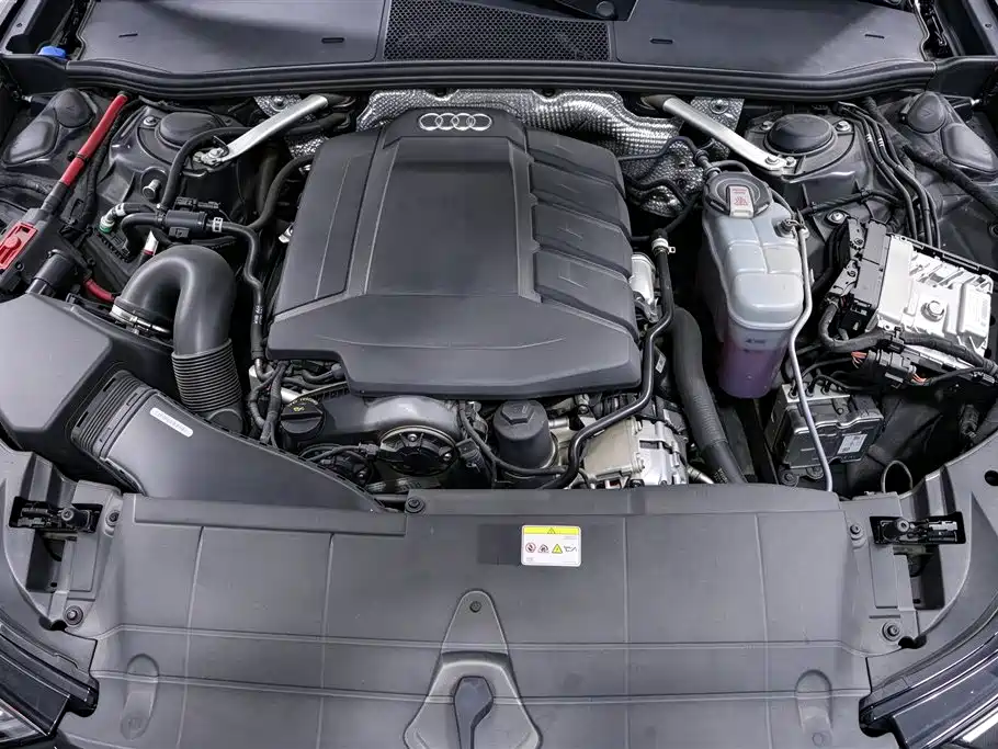 Audi A6L — фото 17