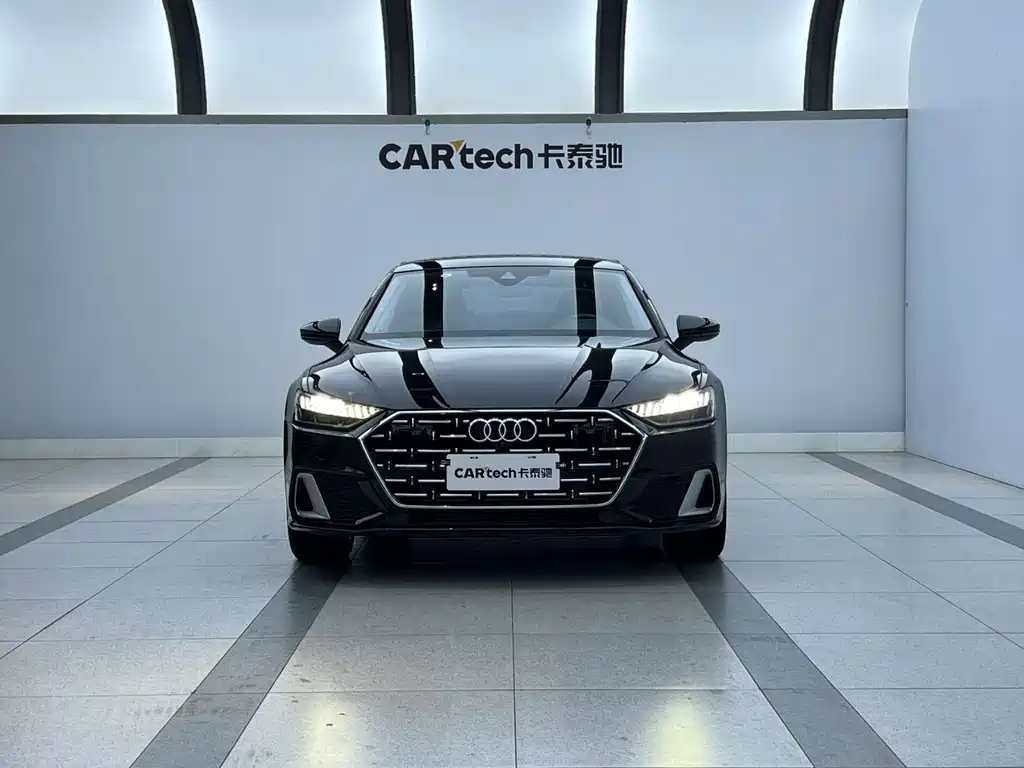 Audi A7L — фото 2