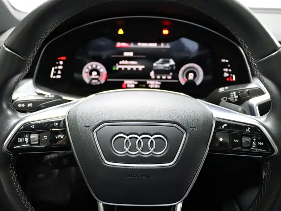 Audi A6L — фото 11
