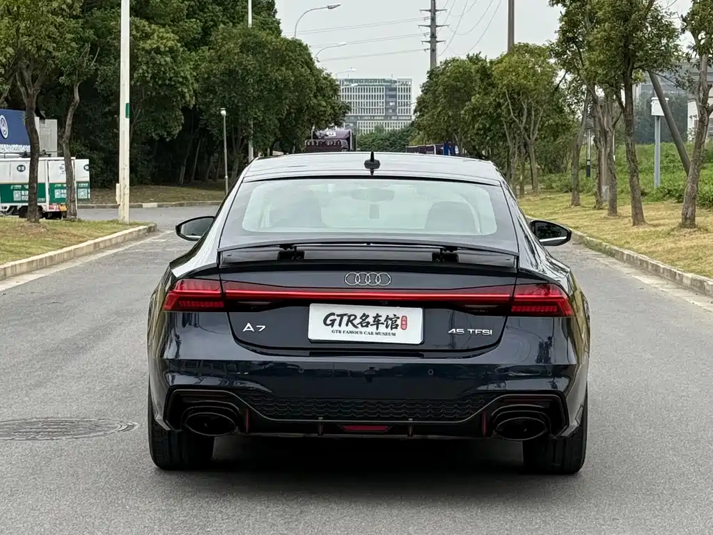Audi A7 — фото 11