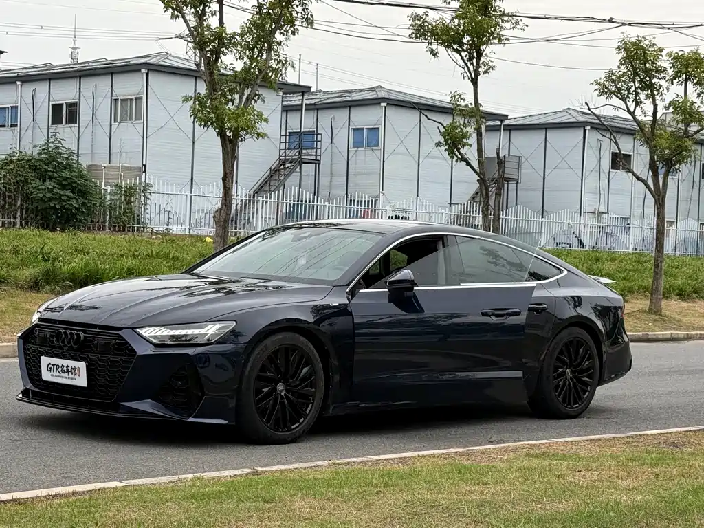 Audi A7 — фото 14