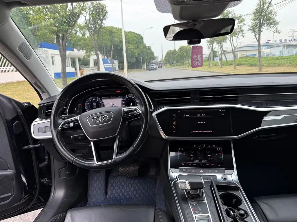 Audi A7 — фото 8
