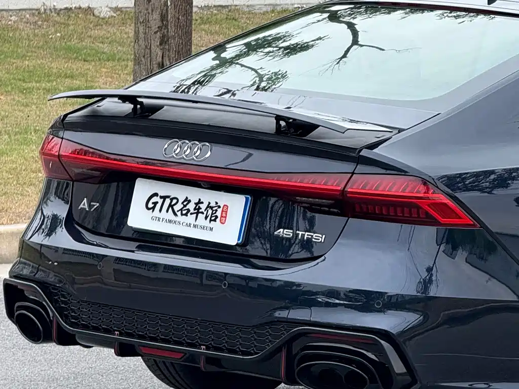 Audi A7 — фото 10
