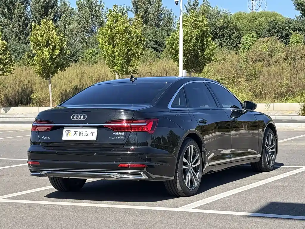 Audi A6L — фото 14
