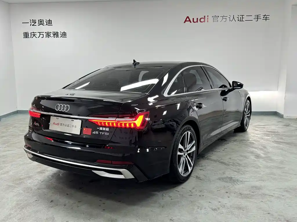 Audi A6L — фото 8