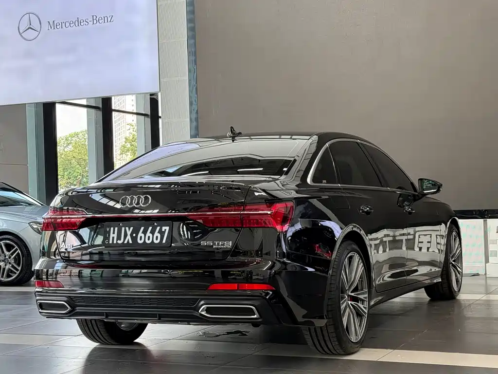 Audi A6L — фото 5