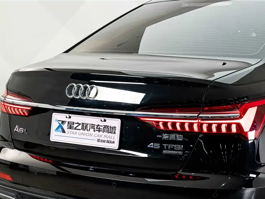 Audi A6L — фото 8