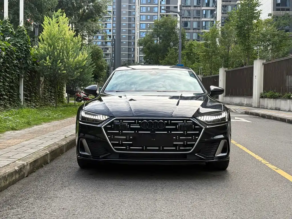 Audi A7L — фото 2