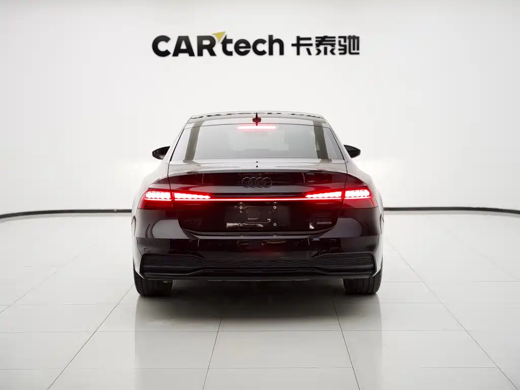 Audi A7L — фото 18